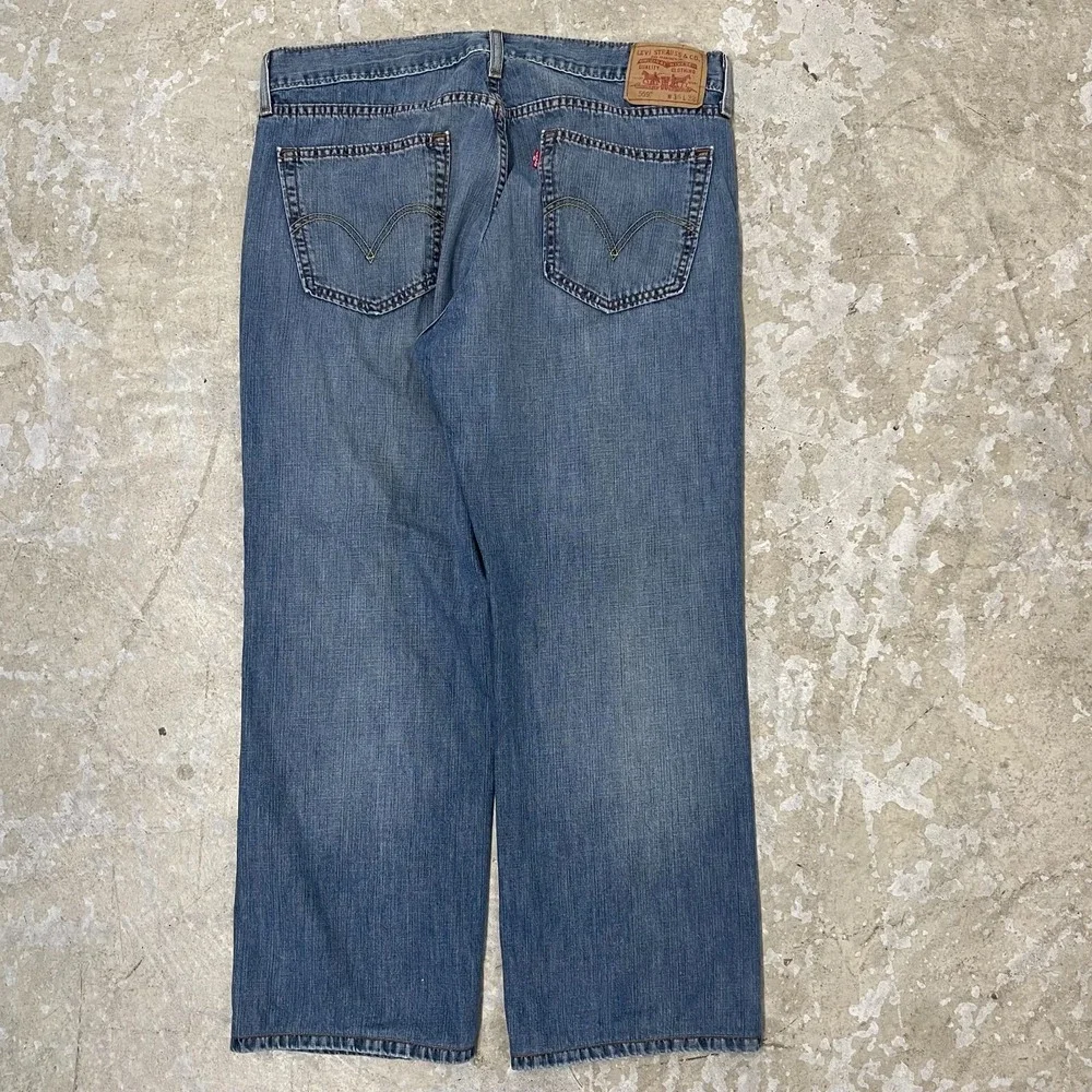Levis Jeans Mens 37x28 Blue Pants 559 Relaxed Straight Baggy Y2K Denim Tag 36x32